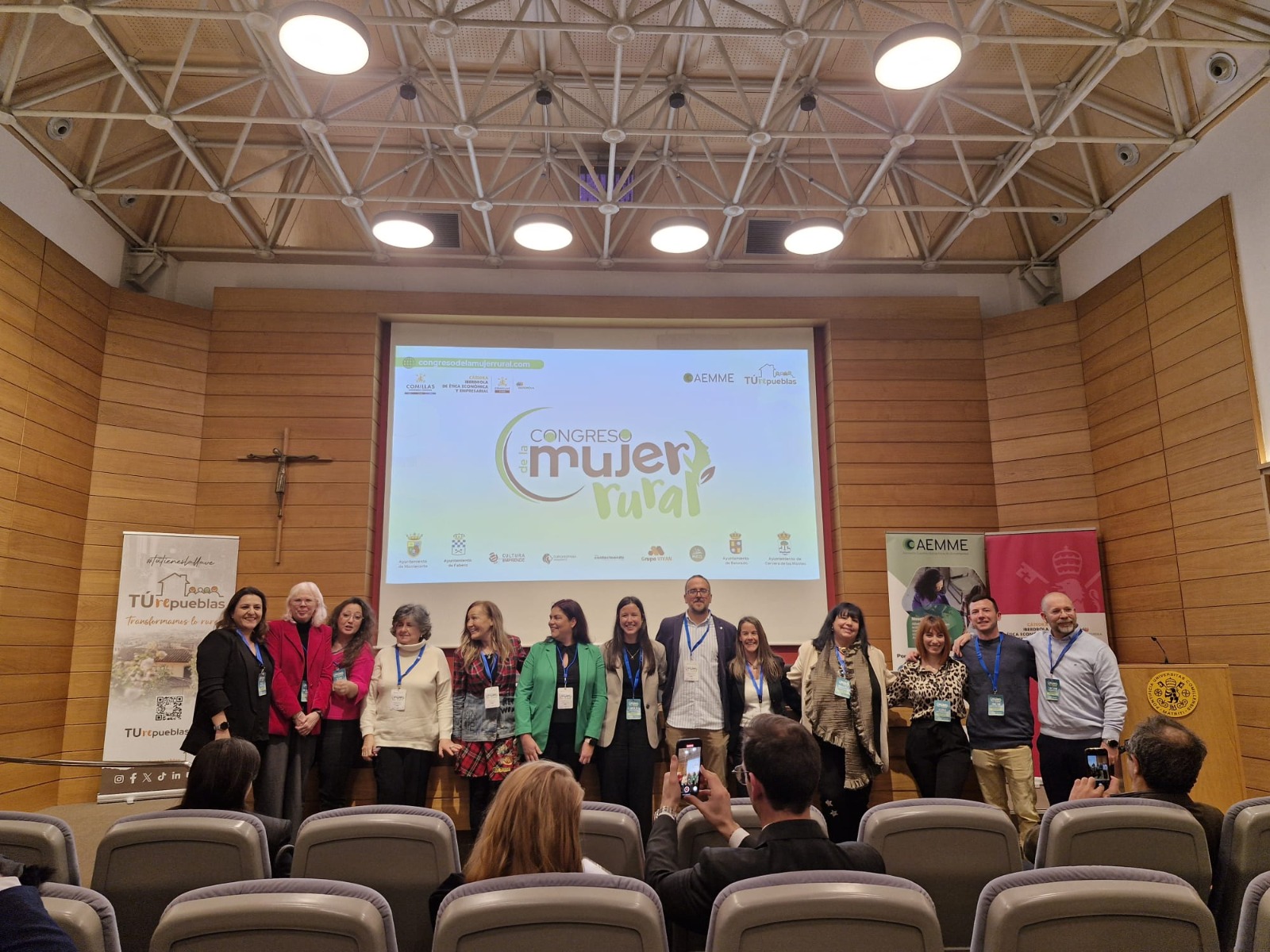 Lee más sobre el artículo Éxito rotundo en la presentación del I Congreso de la Mujer Rural 2025 en Madrid